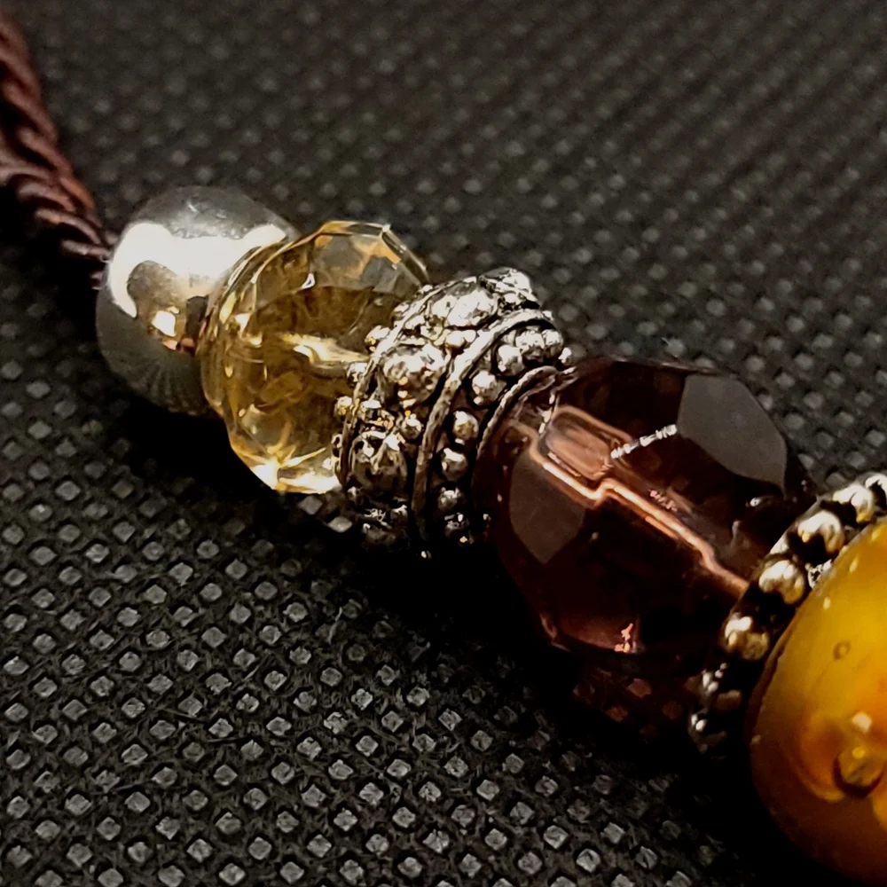 Beaded Chic Y Necklace Nature color 2011 AVON SAQ